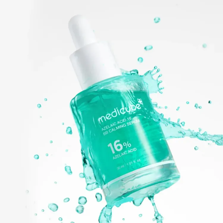 صورة MEDICUBE AZELAIC ACID 16 BB CALMING SERUM 30ml