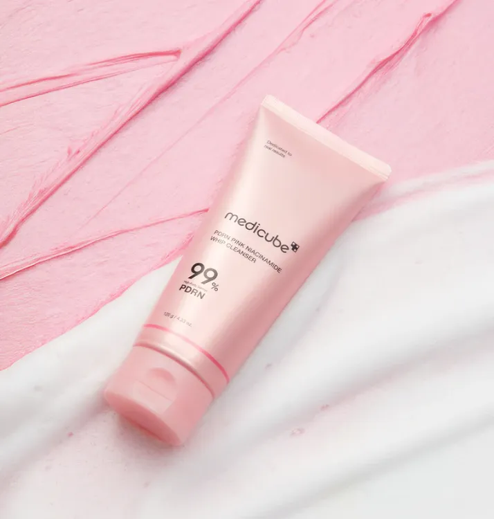 صورة MEDICUBE PDRN PINK NIACINAMIDE WHIP CLEANSER 120g