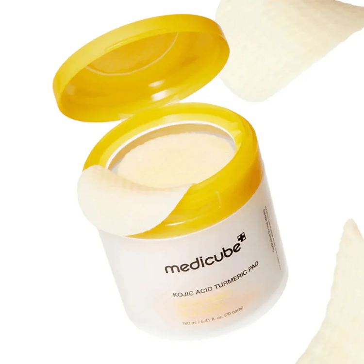 Picture of [Buy 2 Get 1 Free] MEDICUBE KOJIC ACID TURMERIC PAD (70pcs)